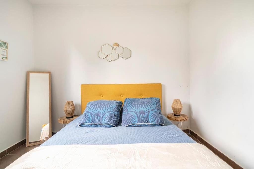 Appartement Avec Jardin Et Terrasse Pres De Paris Mantes-la-Jolie Exterior foto